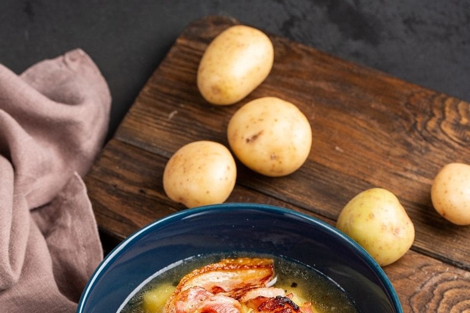 Kartoffelsuppe mit Würstchen