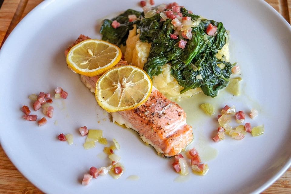 Lachs in Spinat-Sahne