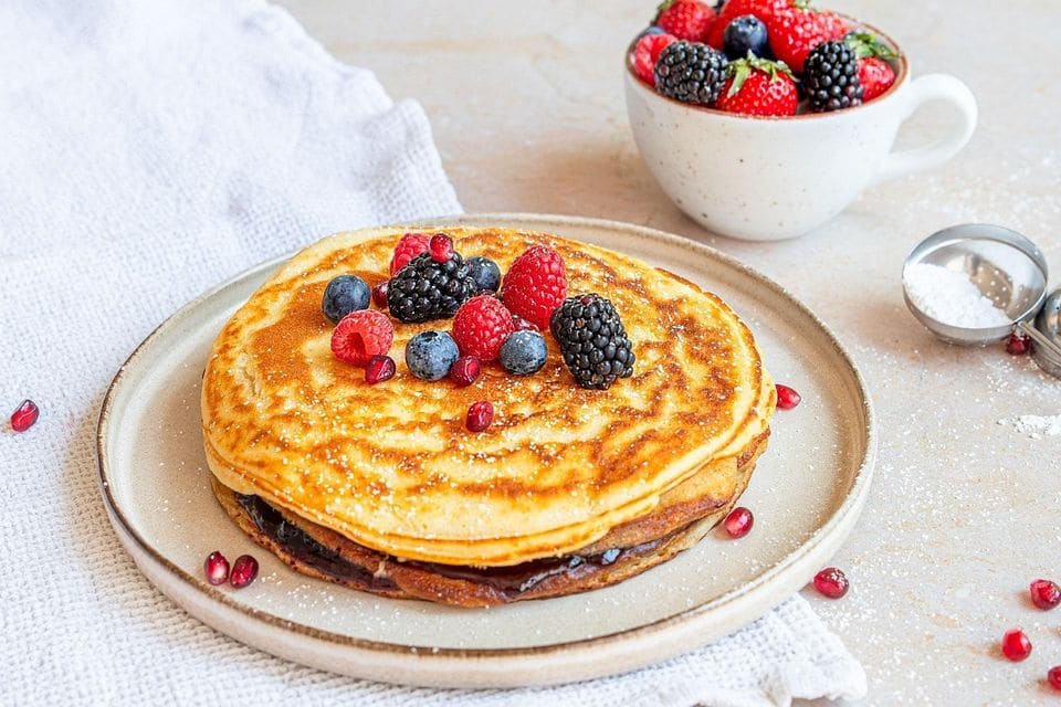 Pfannkuchen mit Frischkäse und Lachs