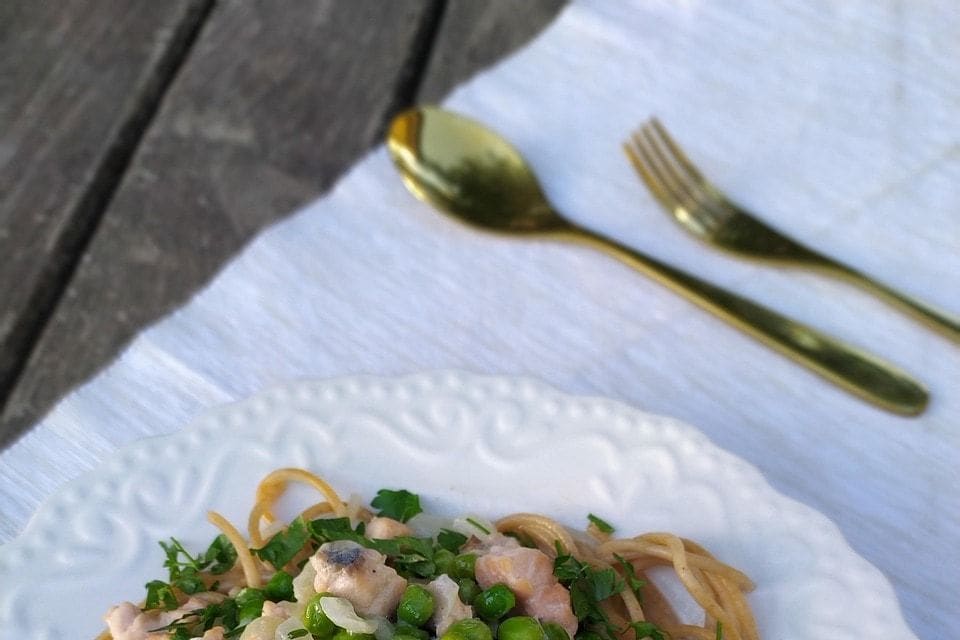 Zitronen-Pasta mit Erbsen